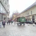 Cosyspacious Last Century Style Downtown *