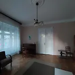 Apartament Cosyspacious Last Century Style Downtown