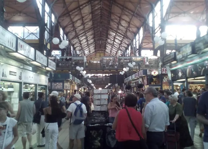 Cosyspacious Last Century Style Downtown